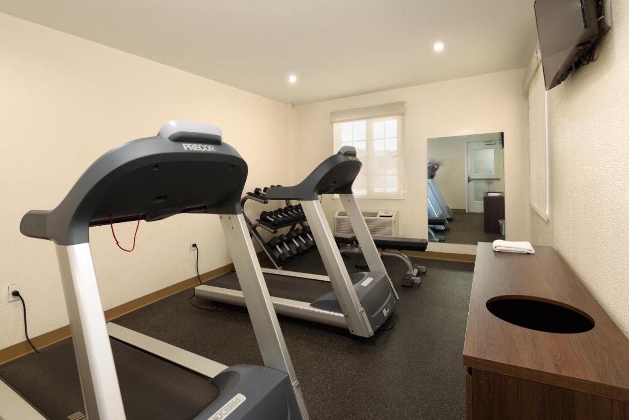 Extended Suites Saltillo Galerias Ngoại thất bức ảnh