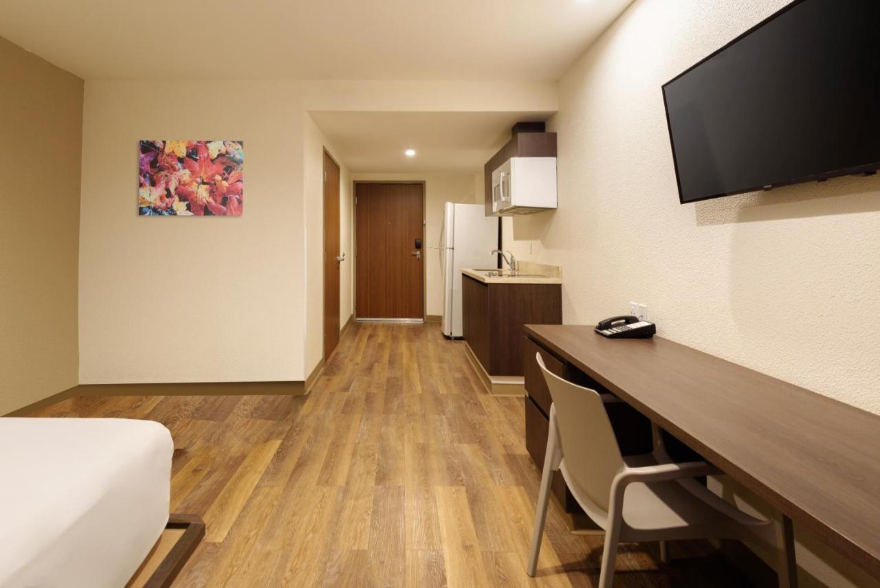 Extended Suites Saltillo Galerias Ngoại thất bức ảnh