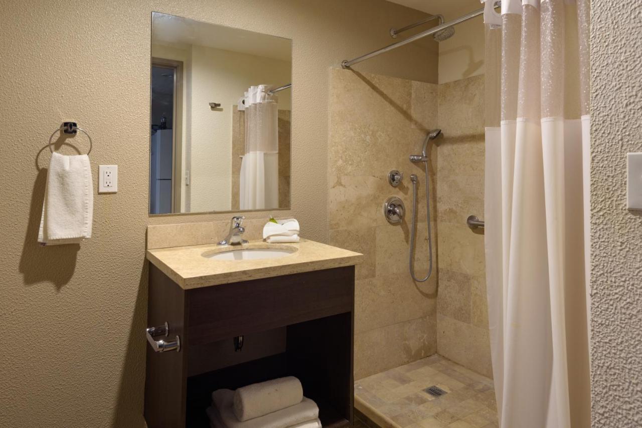 Extended Suites Saltillo Galerias Ngoại thất bức ảnh