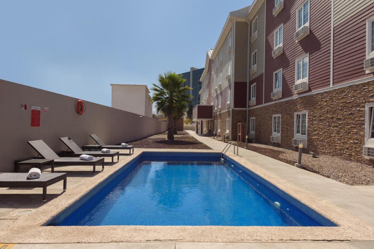 Extended Suites Saltillo Galerias Ngoại thất bức ảnh