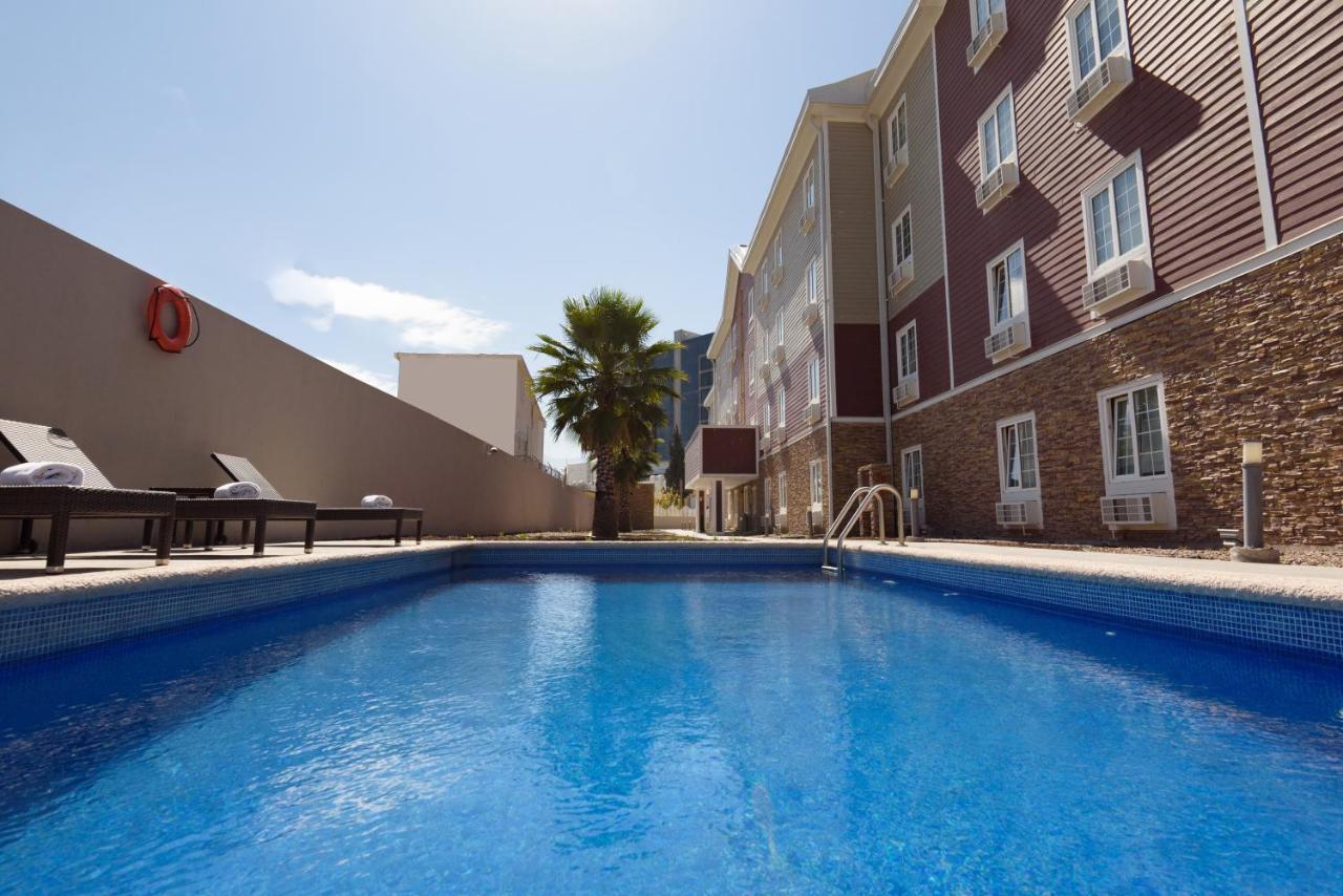 Extended Suites Saltillo Galerias Ngoại thất bức ảnh