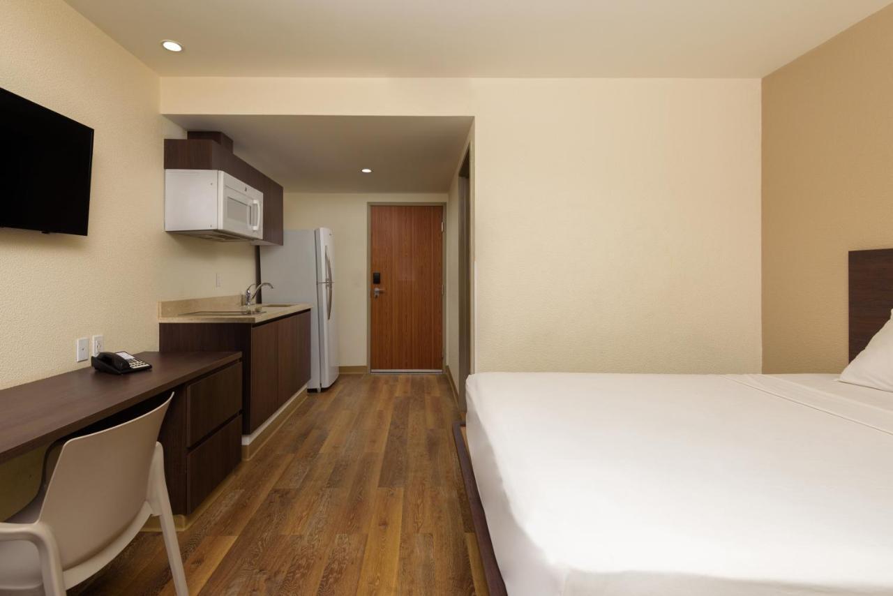 Extended Suites Saltillo Galerias Ngoại thất bức ảnh