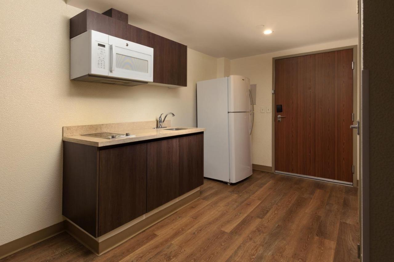 Extended Suites Saltillo Galerias Ngoại thất bức ảnh